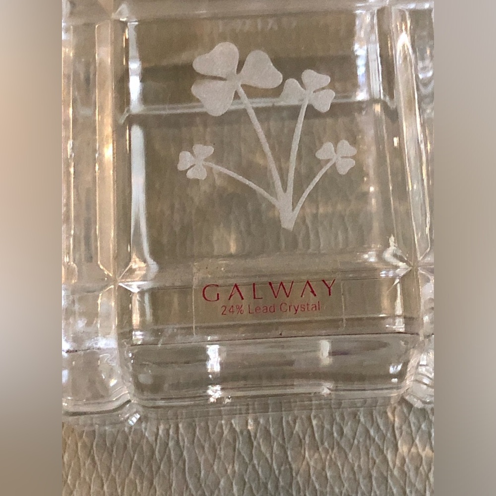 Galway Crystal Shamrock Square trinket box 24% lead crystal - Picture 9 of 15